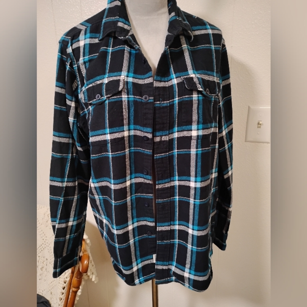 American eagle Men Large Black and Blue Madras Plaid Button Up Shirt Classic Fit